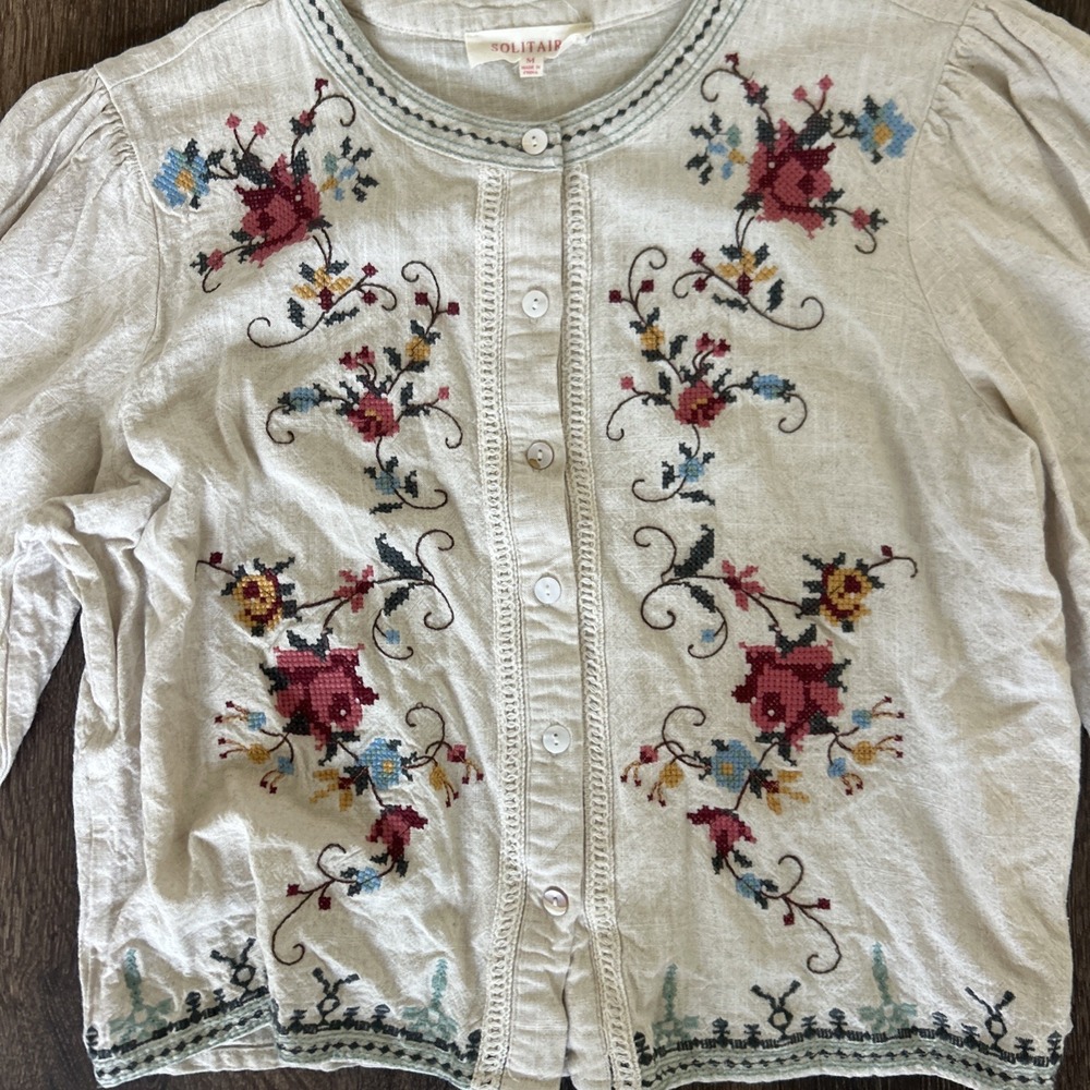 SOLITAIRE Needlepoint Floral Shirt Cropped Linen Blend Bell Sleeve Button Up M - Picture 4 of 8